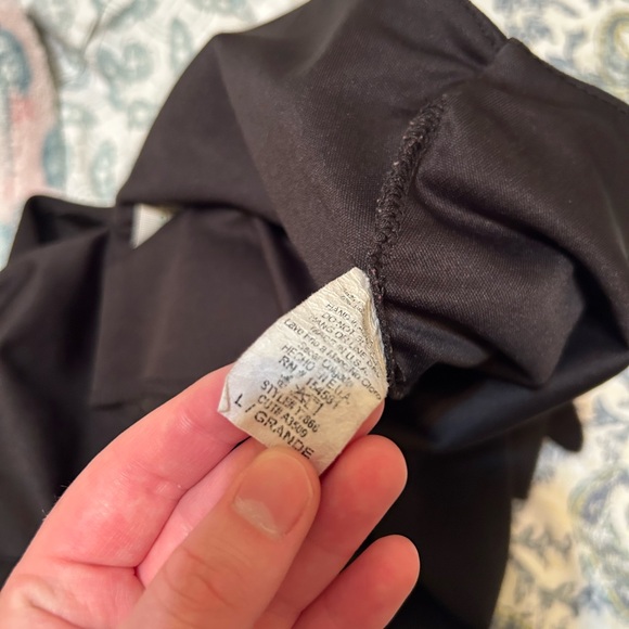 Pants Store Cropped Ruffle Blouse - Picture 4 of 5